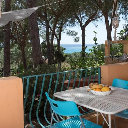 Le Sunrise - A 350 Mt Dal Mare E Con Giardino Privato 칼라리베로토