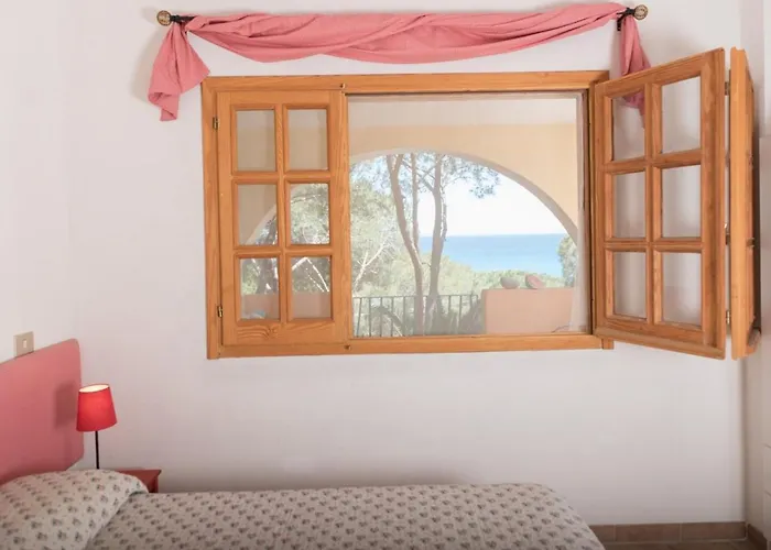 Lejlighed Le Sunrise - A 350 Mt Dal Mare E Con Giardino Privato Cala Liberotto