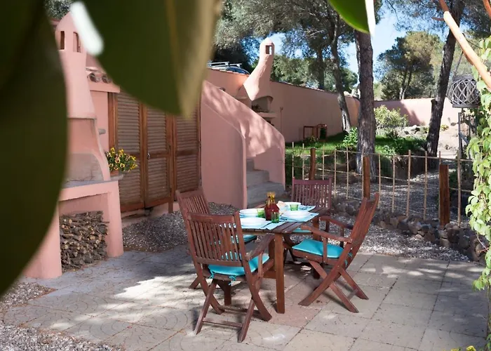 Lejlighed Le Sunrise - A 350 Mt Dal Mare E Con Giardino Privato Cala Liberotto