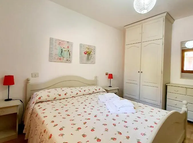 Le Sunrise - A 350 Mt Dal Mare E Con Giardino Privato 公寓